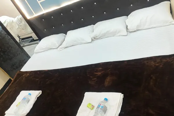 Standard Room - Hotel room